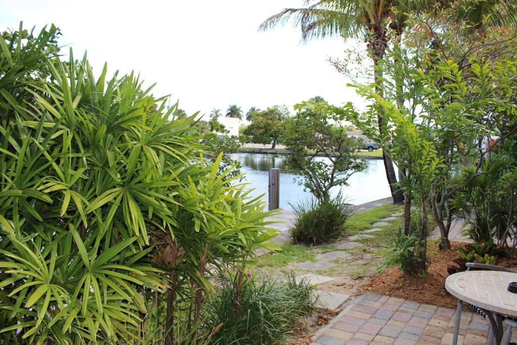 The Cabanas Guesthouse & Spa - Gay Resort Catering To Gay Men Oakland Park Eksteriør bilde